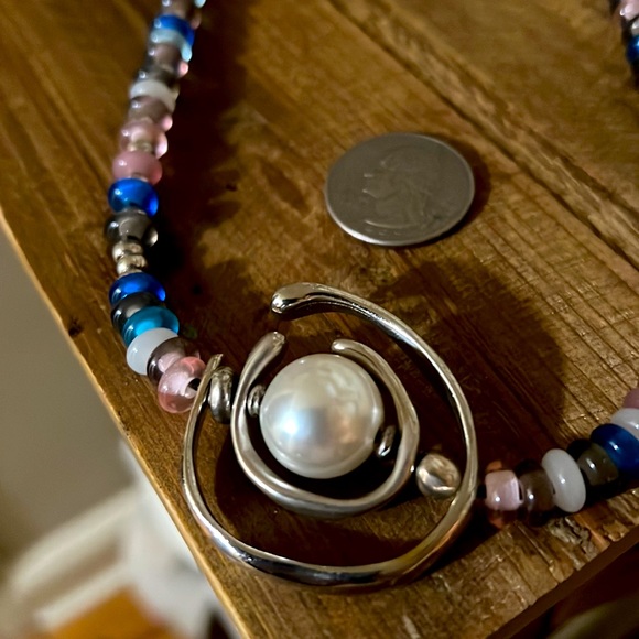 Long silver, bright beaded necklace with faux pearl silver pendant - Picture 3 of 4